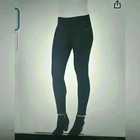 Democracy “Ab” Solution Pull On Jegging Jeans - Picture 15 of 15